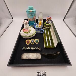 VINTAGE TRINKET BOX VANITY DECOR LOT AVON CERAMIC BUNNY PERFUME